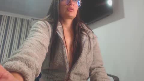 killey online show from March 6, 12:21 am