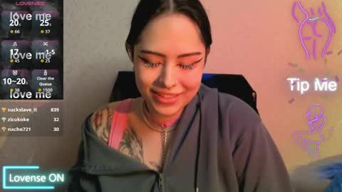 Kim online show from April 5, 8:06 pm