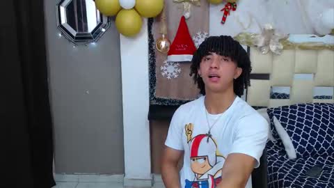 KIM online show from November 23, 2:37 pm