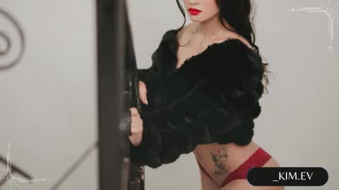 Kim  online show from January 16, 8:11 am