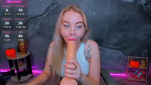 KIM online show from December 7, 11:12 am