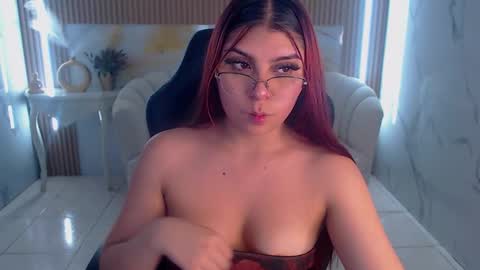 kim_lush_s online show from February 26, 9:18 pm