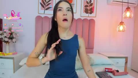 KIM  online show from June 25, 7:52 pm