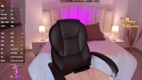 kim online show from November 4, 11:00 am