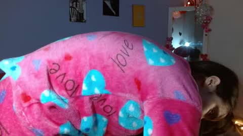 Kim  Yuk online show from February 25, 1:10 pm