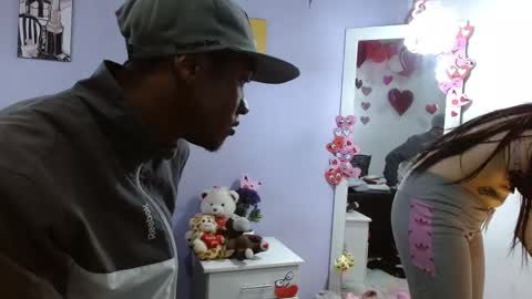 Kim  Yuk online show from February 21, 7:21 pm