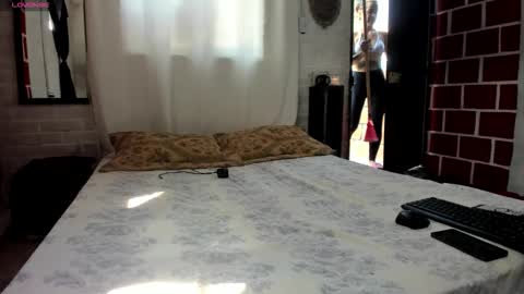 Kim  Yuk online show from November 18, 7:17 pm