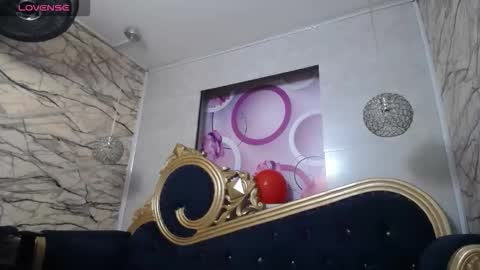 kimberly online show from December 17, 7:31 pm