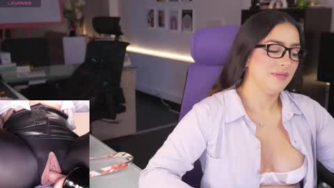 Kimberly 1200-1900 GMT-5 online show from March 1, 5:39 pm