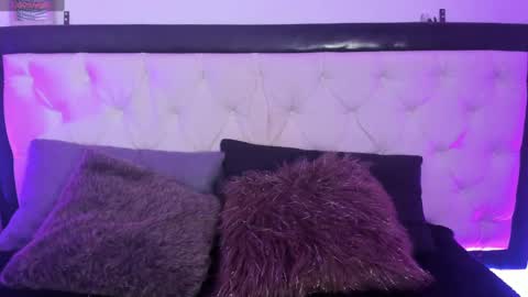 kimgarcez online show from September 14, 9:38 pm