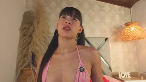 kimhilton online show from November 18, 3:31 am