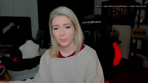 Wolfs Girl online show from January 17, 6:28 pm