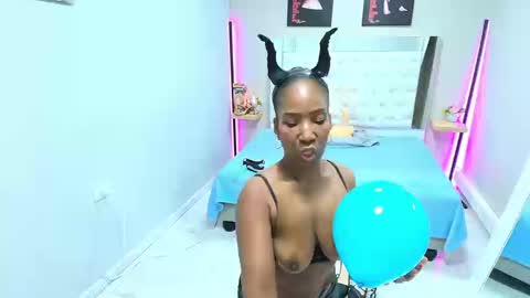 Kim online show from March 25, 1:51 pm