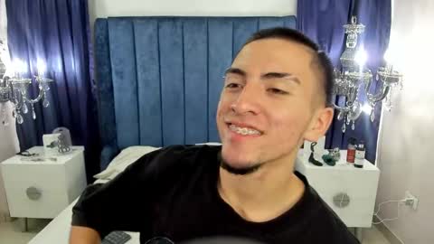 Snapshot of king_dante_ chatting on January 31, 8:01 pm King Dante online show from January 31, 8:01 pm