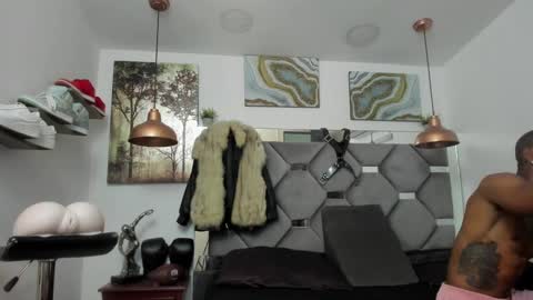 HOT MEN BLACK online show from January 26, 12:58 am