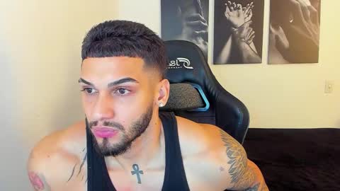 king_of_kings__ online show from October 26, 1:06 am