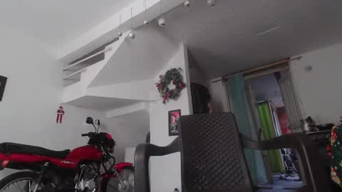 king_russo online show from December 3, 8:09 pm