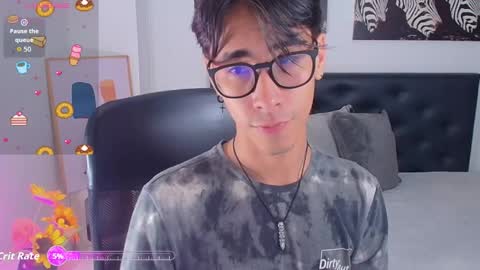 kingdanny_8 online show from October 29, 2:46 am