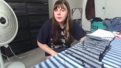 kingdomkatzel online show from June 2, 9:28 pm