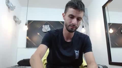 KING  online show from March 21, 3:56 am