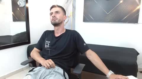 KING  online show from February 27, 6:28 am