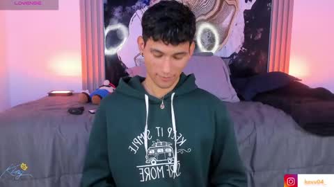  A L E X  online show from April 14, 5:22 am