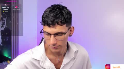  A L E X  online show from March 26, 4:18 am