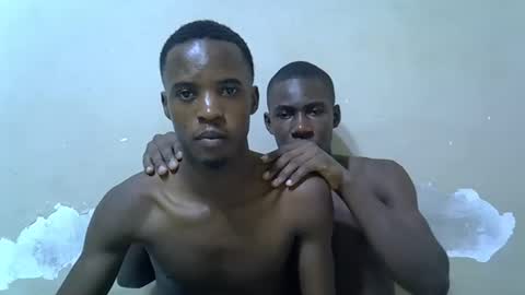 kingsleeee online show from April 19, 9:54 am