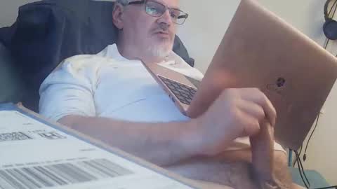 kingtongue10 online show from January 6, 10:14 pm