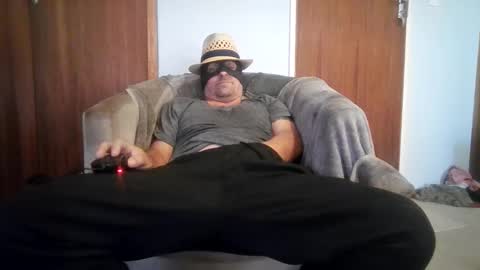 Tom Hardmen online show from February 23, 1:35 pm