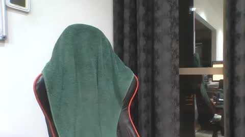 kinky_one1 online show from July 22, 5:26 pm