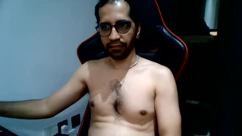 kinky_one1 online show from August 2, 11:39 pm