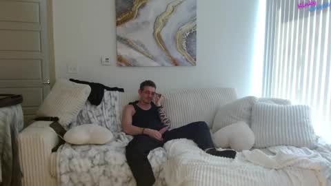 KinkyCouple0025 online show from January 3, 4:37 pm