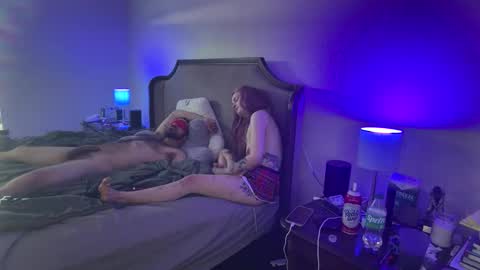 kinkycouple2444 online show from May 3, 7:31 pm