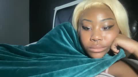 Snapshot of kinkykittee chatting on February 8, 12:50 pm Bunniii online show from February 8, 12:50 pm