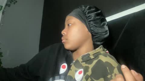 Snapshot of kinkykittee chatting on February 6, 6:29 am Bunniii online show from February 6, 6:29 am