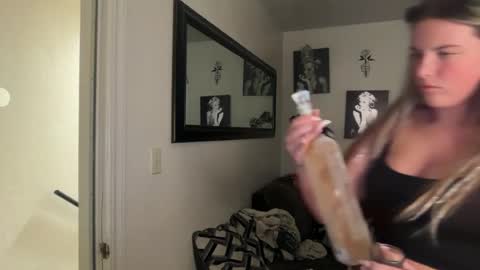 kinkykittyy1 online show from June 26, 7:14 am