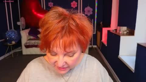 Kira Kennet online show from April 22, 12:45 pm