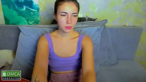 Kira  online show from November 29, 8:05 pm