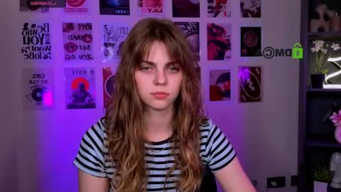 kira online show from July 28, 7:04 pm