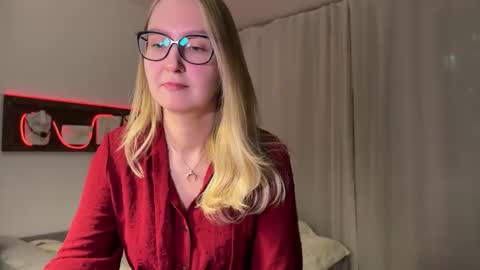 KiraFatex online show from October 15, 3:57 pm