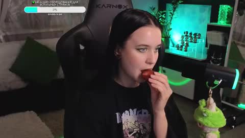 Kira    online show from October 4, 11:24 pm