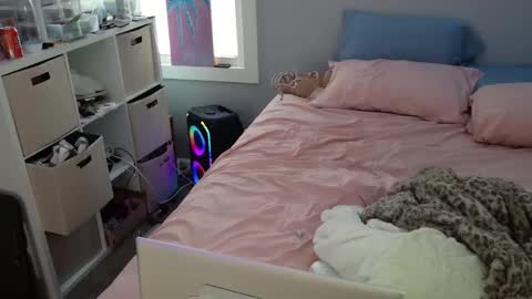 Snapshot of kirkcammerman1 chatting on January 4, 5:37 pm Onya online show from January 4, 5:37 pm