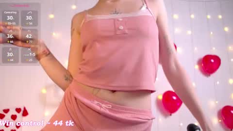 Kate  online show from February 18, 5:20 pm