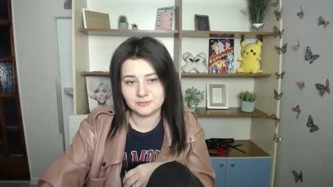 kissleoxx online show from April 14, 11:35 am