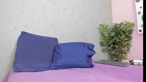 BELLA FLAME online show from February 11, 7:29 pm