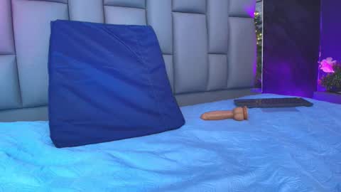 BELLA FLAME online show from November 27, 8:16 pm