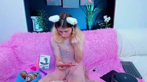 Snapshot of kitsuhi chatting on October 11, 2:54 pm Jackie online show from October 11, 2:54 pm