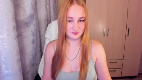 kitten_sun online show from January 12, 2:14 am
