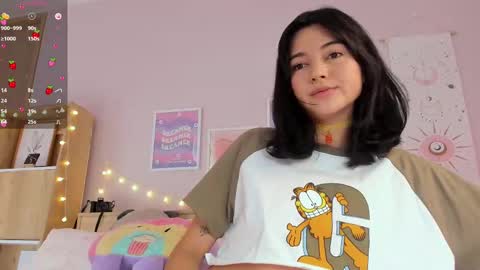 Snapshot of kittenmoon_ chatting on October 3, 4:59 pm      online show from October 3, 4:59 pm